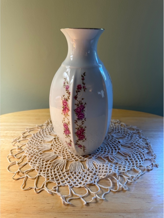 Bavaria Other - Vintage Bavaria Jasmin Germany Porcelain Flower Vase with Pink Floral Design